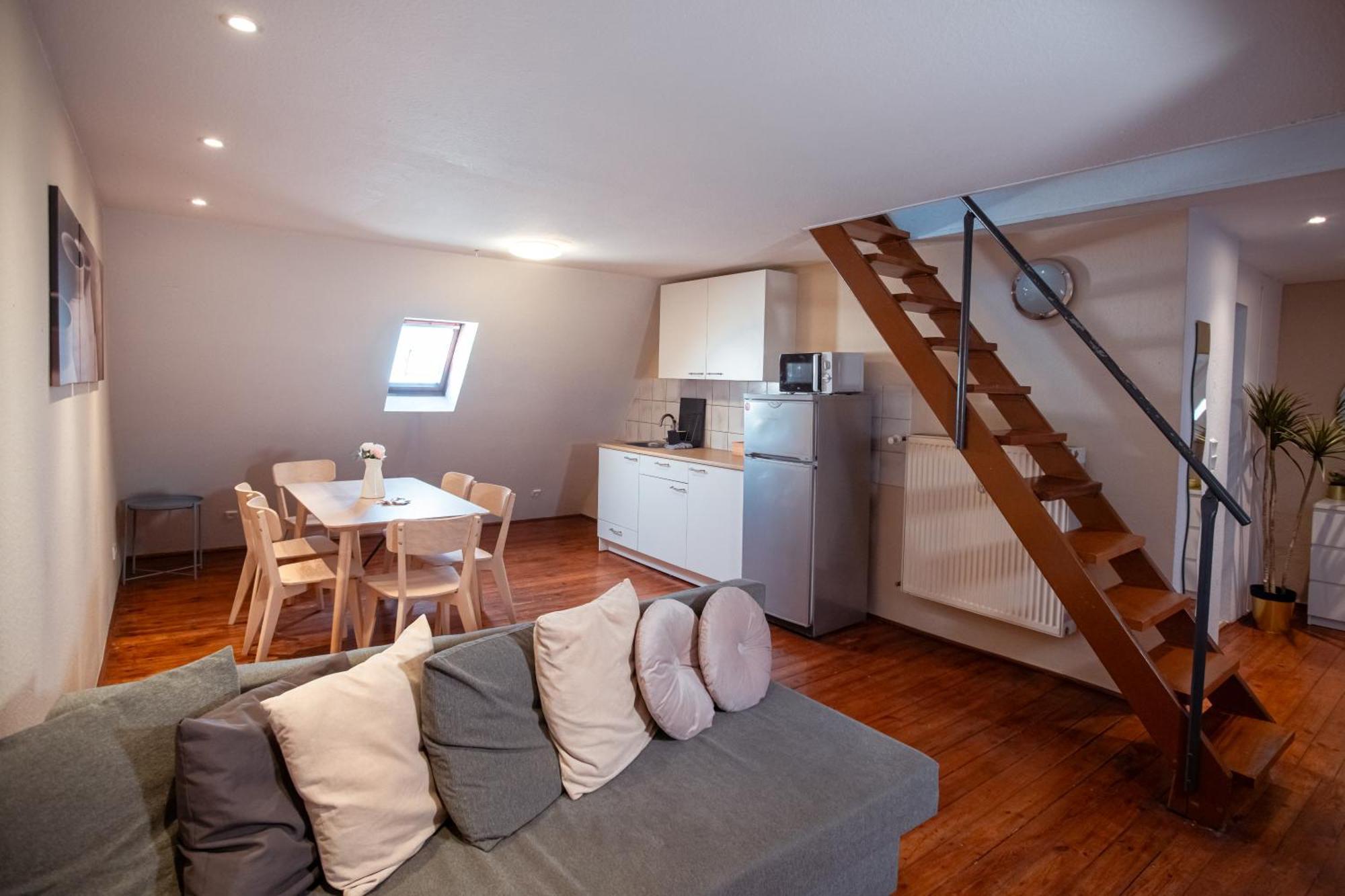 Haus99 Budget Pension & Apartments Fürth Eksteriør bilde