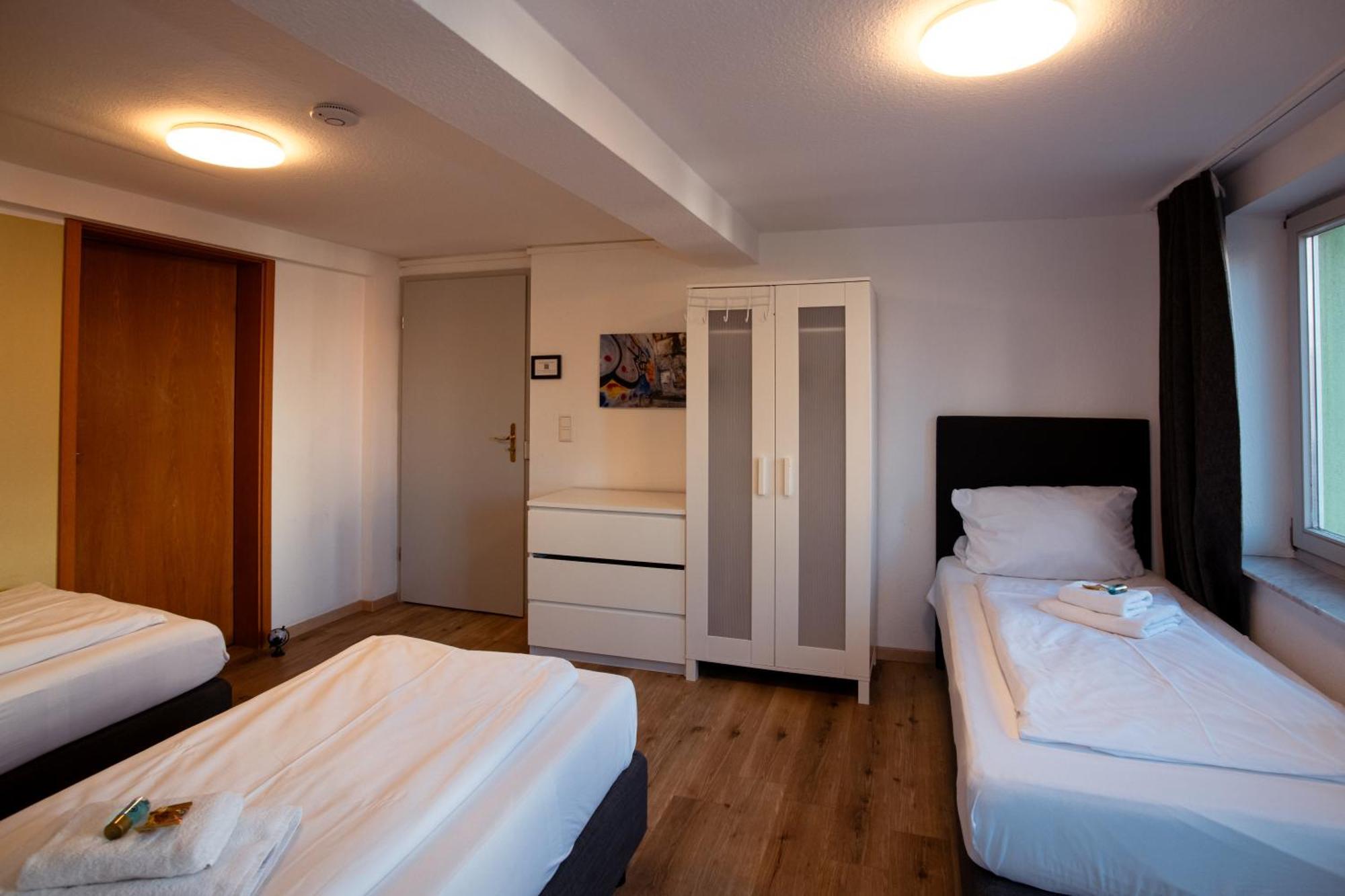 Haus99 Budget Pension & Apartments Fürth Eksteriør bilde