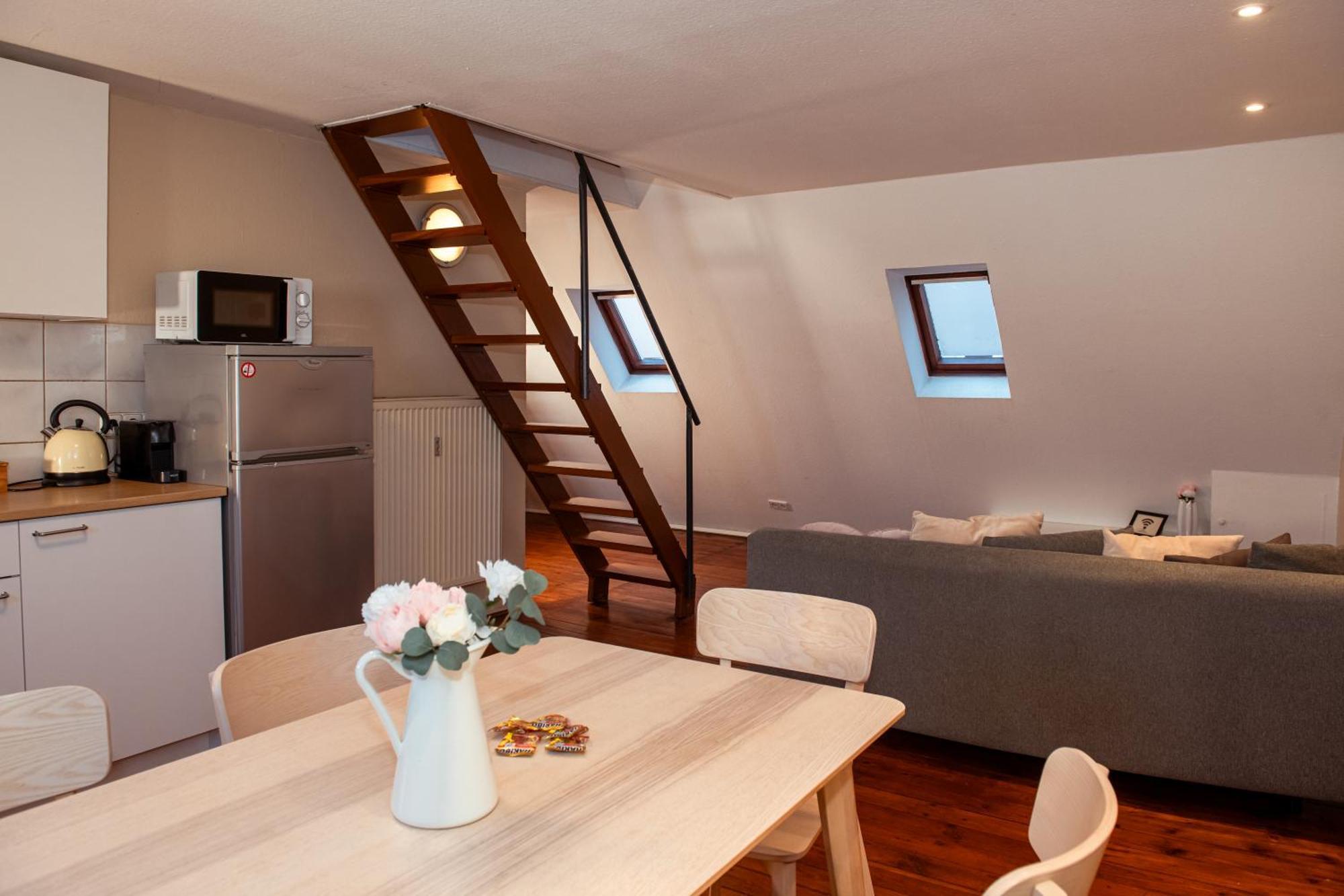 Haus99 Budget Pension & Apartments Fürth Eksteriør bilde